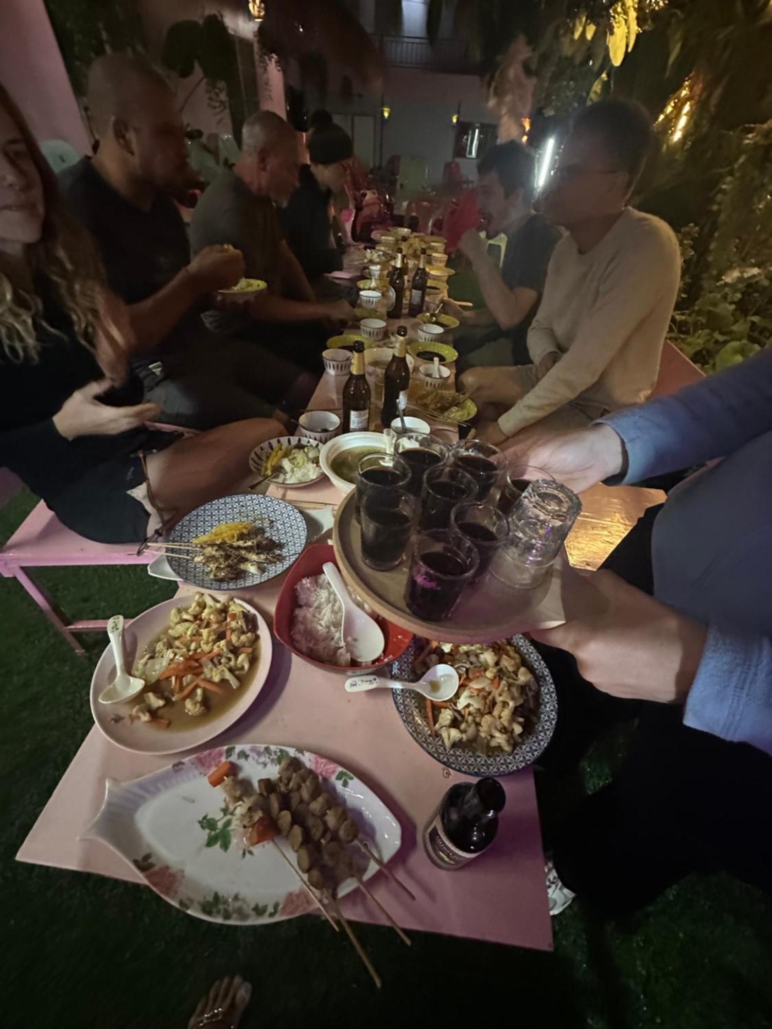 Heaven Guesthouse Паксе Экстерьер фото